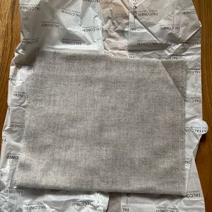 Brand new Falconeri scarf, 100% cashmere, natural color